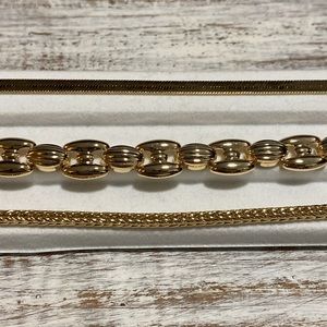 NEW 3-pack of bracelets